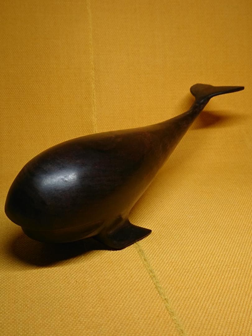 【美品】サカナ　クジラ　鯨　木彫　置物　インテリア　工芸品　美術品　A1232
