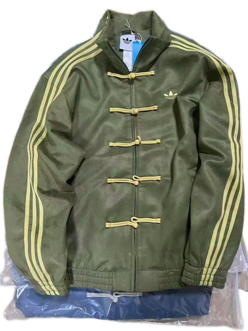 adidasアディダス 中国限定 蛇年トラックジャケット緑　Lサイズ”