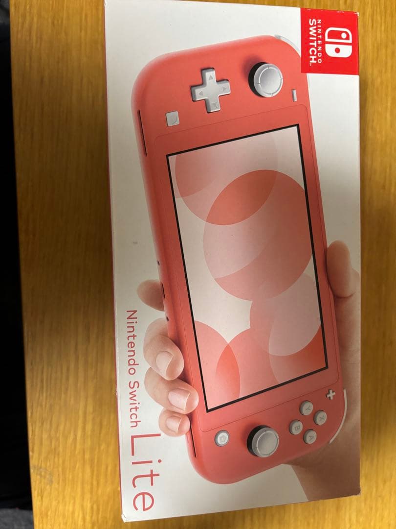 Nintendo Switch s e a  Switch Lite