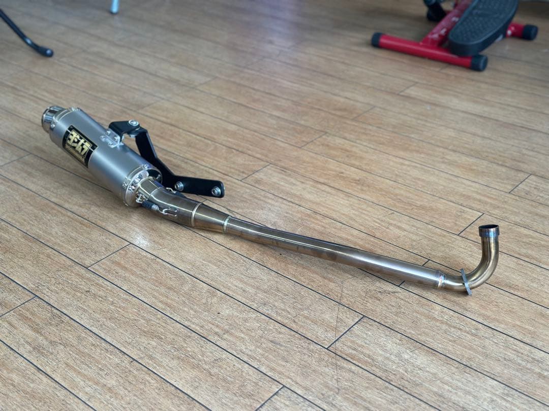 ヨシムラGP-MAGNUMサイクロンマフラー　ホンダ　スーパーカブC125 美品