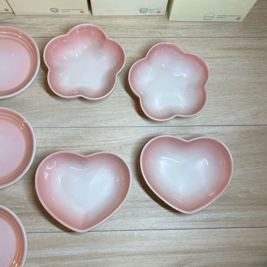 ルクルーゼ　食器セット　オブロングプレート　フラワーディッシュ　マグ　ボウル