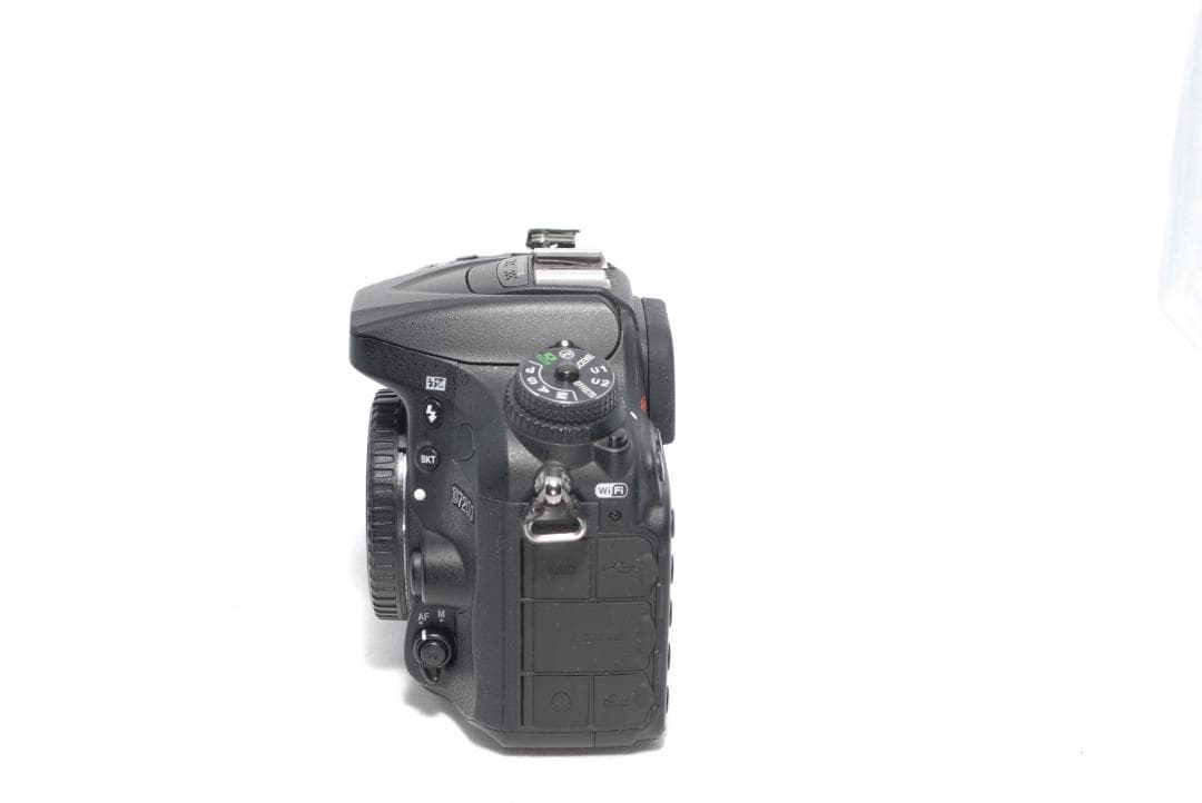 ✨Nikon D7200✨ダブルレンズキット✨高速AF &高速連写✨一眼レフ
