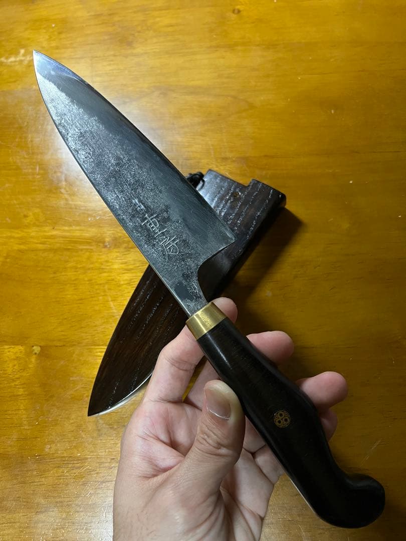 重房作の手作り三徳包丁
