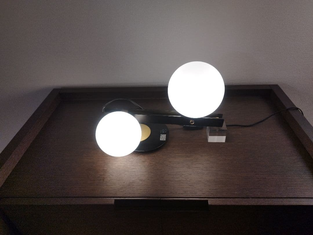 cattelan カッテラン Planeta 25万 フロス flos
