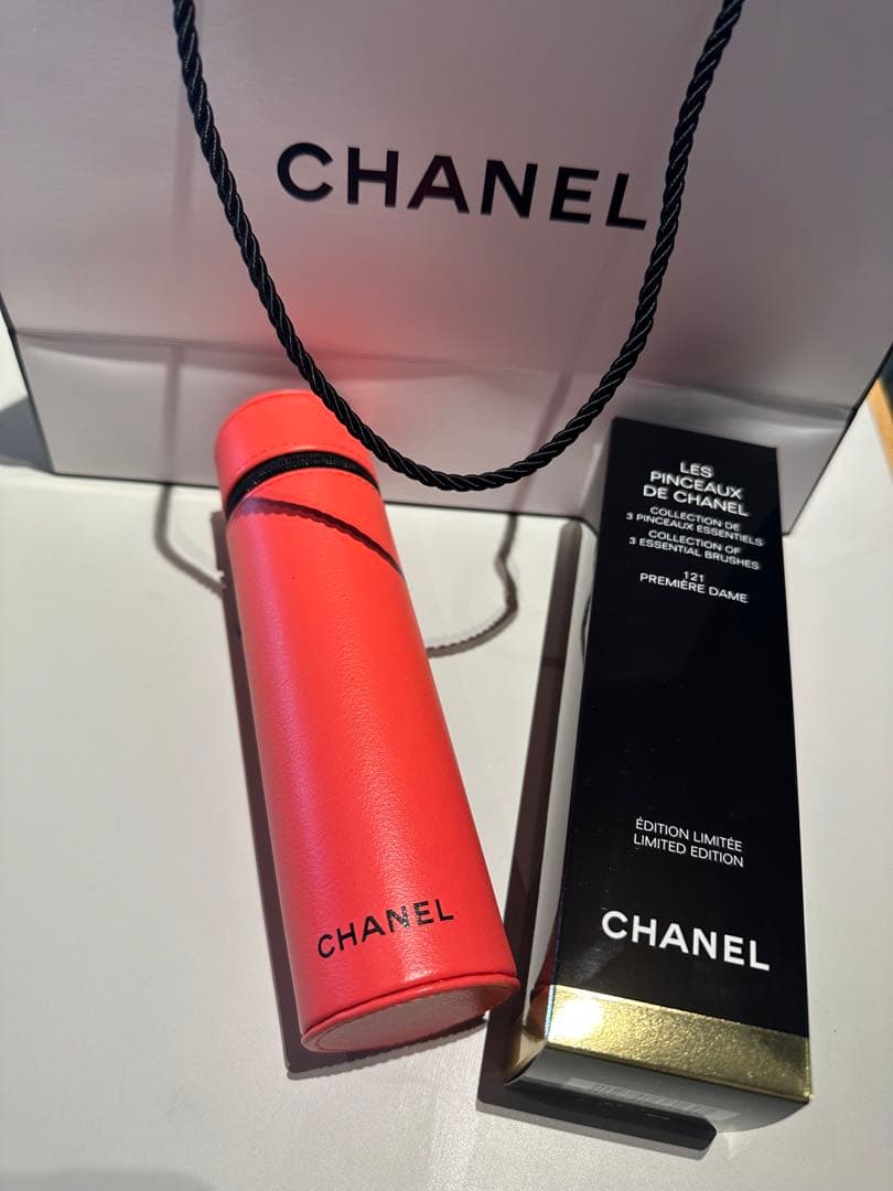 CHANEL レ パンソー ドゥ シャネル 121プルミエール ダム