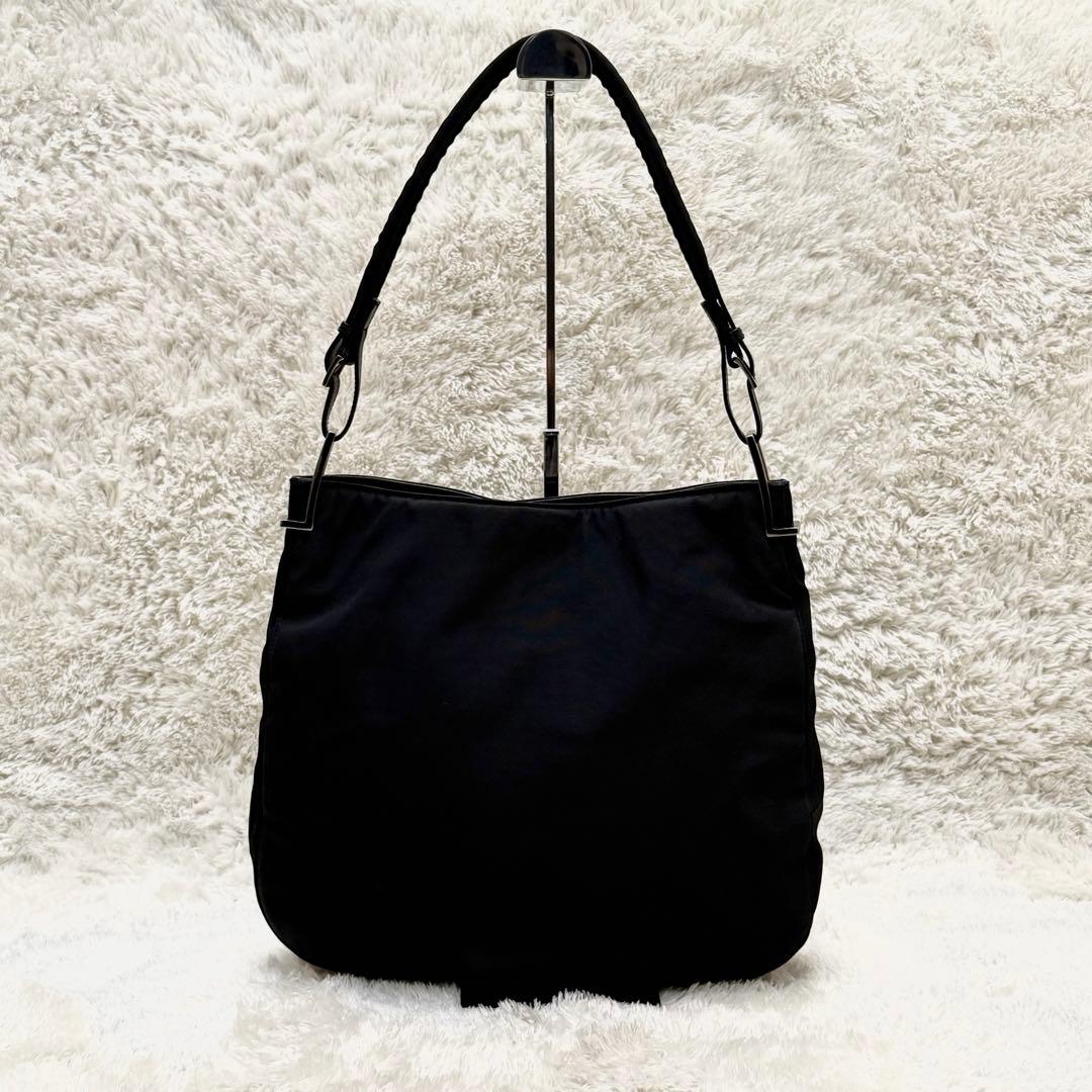 GUCCIグッチ ワンショルダーバッグ ナイロン 黒 トートバッグ 金具