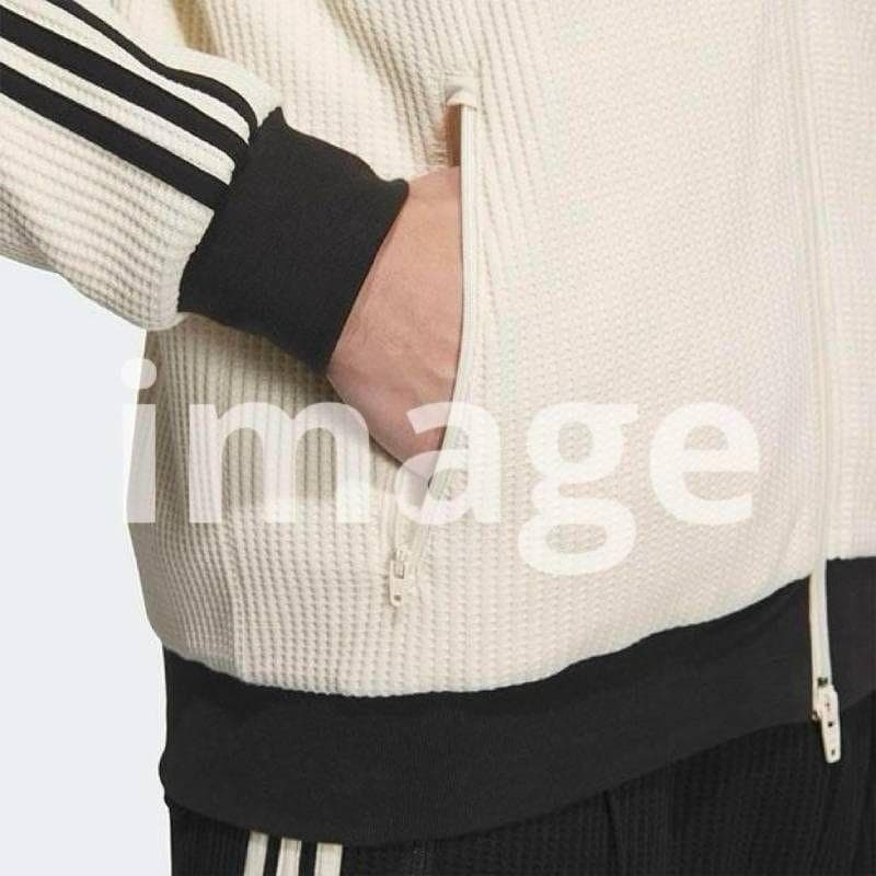 2370 adidas ワッフル クラシック トラックトップ ワンダーホワイト