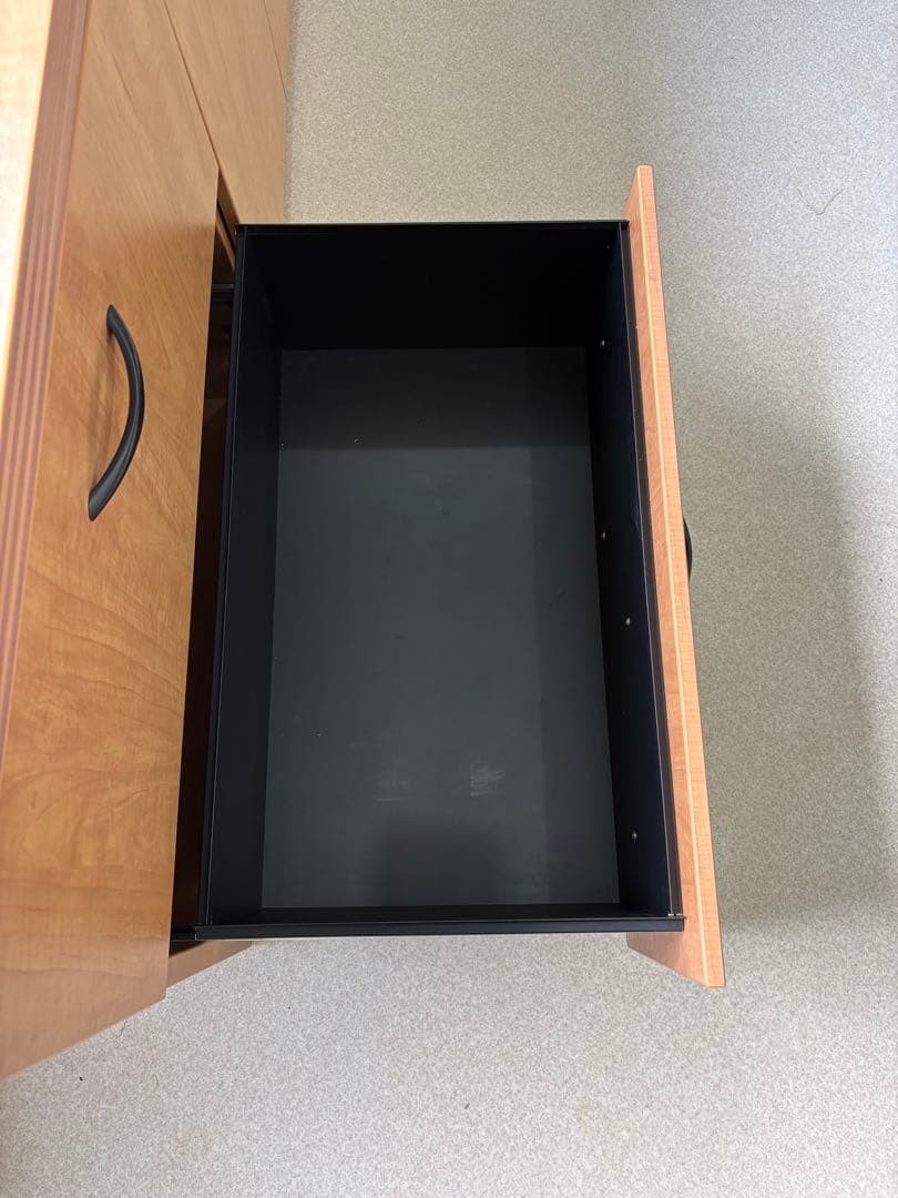 輸入家具　木目調キャビネット サイドボード