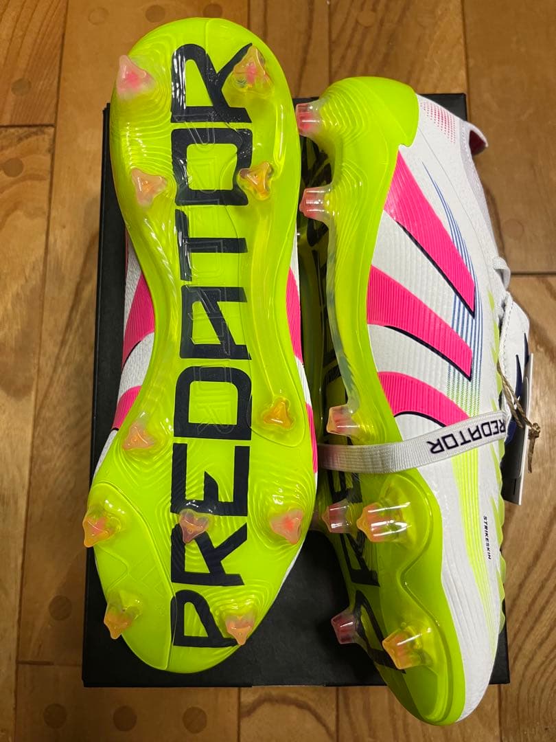 新品　最新　特価　限定　アディダス　プレデター Elite FT FG 25cm