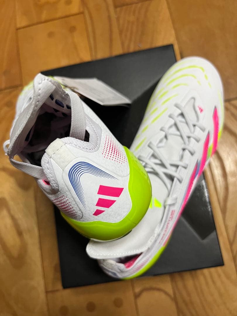 新品　最新　特価　限定　アディダス　プレデター Elite FT FG 25cm