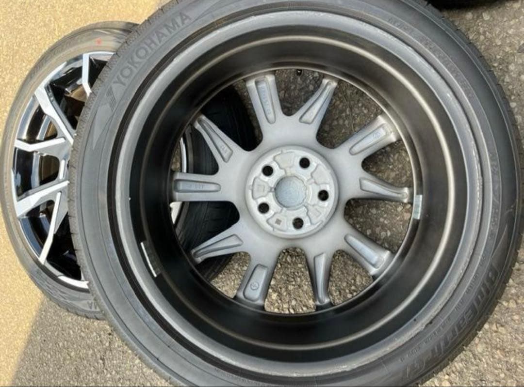 プリウスPHEV純正 19インチホイール& 195/50R19 88H