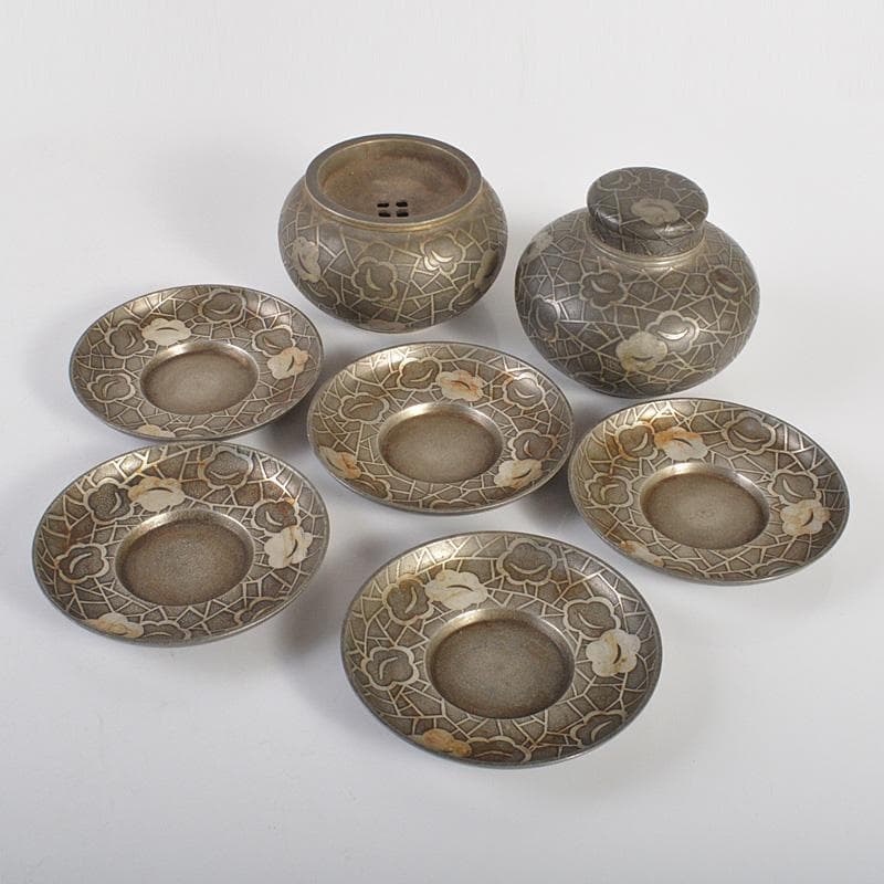 本錫　継山造　花文　茶壷　茶こぼし　茶托五客　合計約1027g　D　R6699