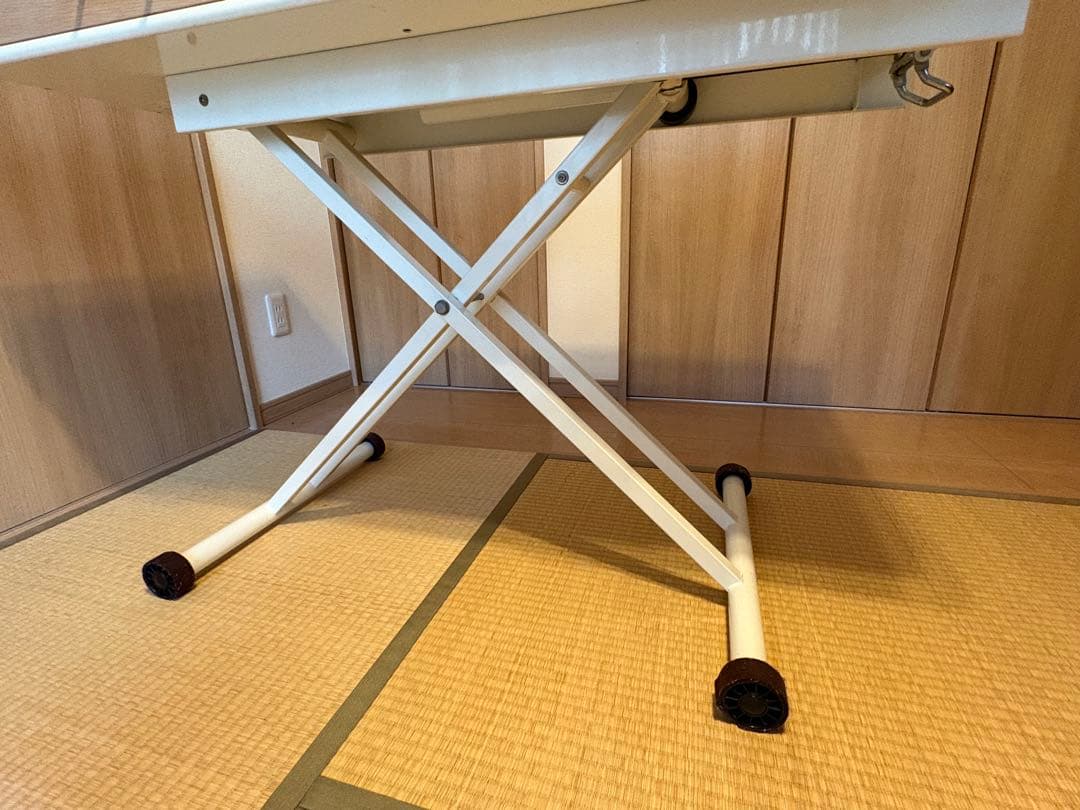 昇降式ホワイト 引き出し付き　テーブル　110cm×50cm