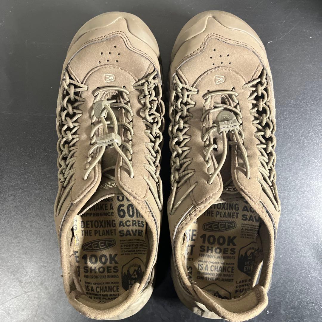 靴 KEEN UNEEK NXIS
