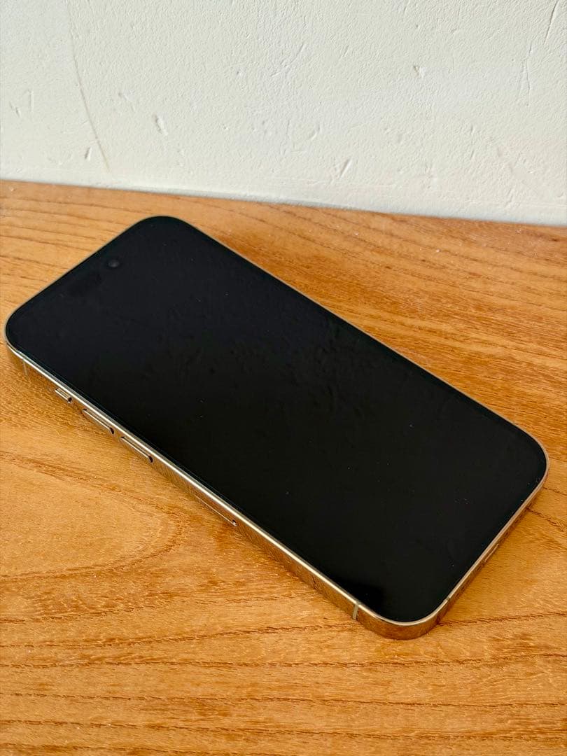 オン【美品】SIMフリー iPhone14 Pro ゴールド 512GB