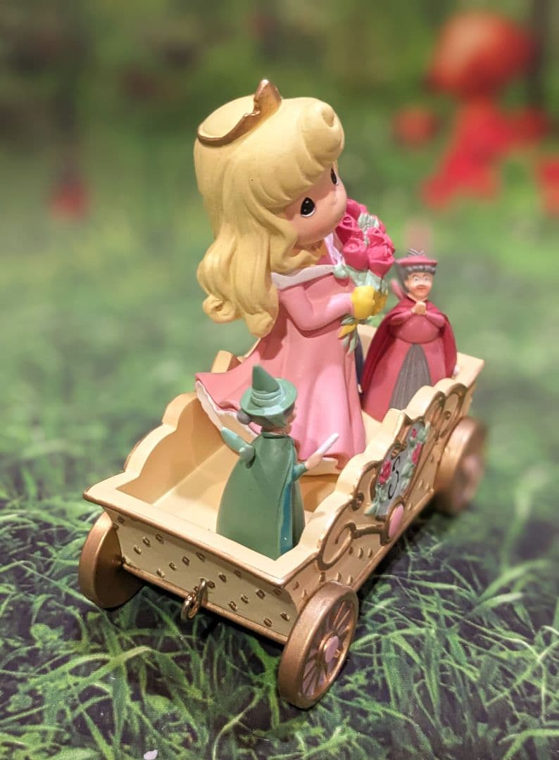 ディズニー　ショーケース　プレシャスモーメンツ　バースデーパレード　オーロラ姫