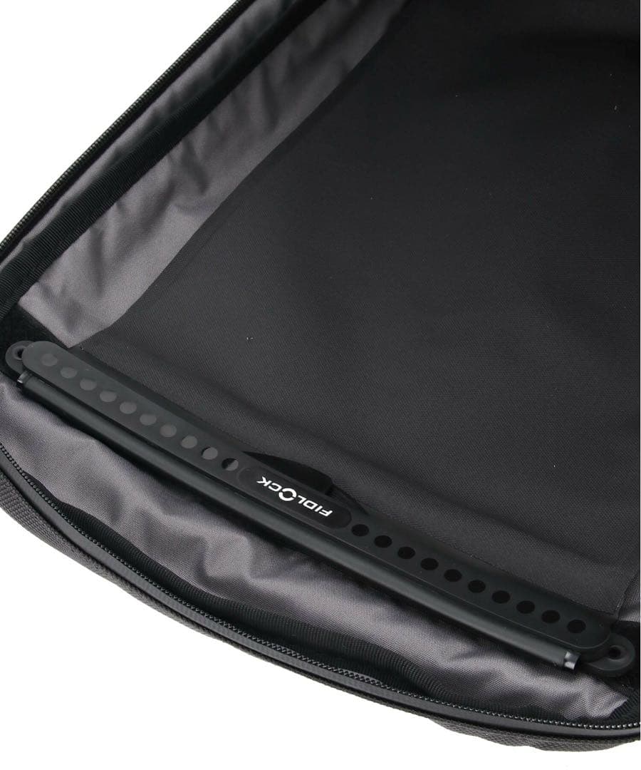 (M)AXCEL DAYPACK SLIM 数回使用　美品