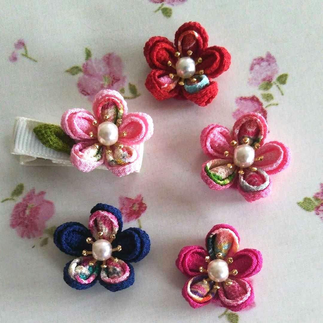 ＊大人かわいい＊ 小梅のヘアクリップ 濃桜 つまみ細工 古典柄