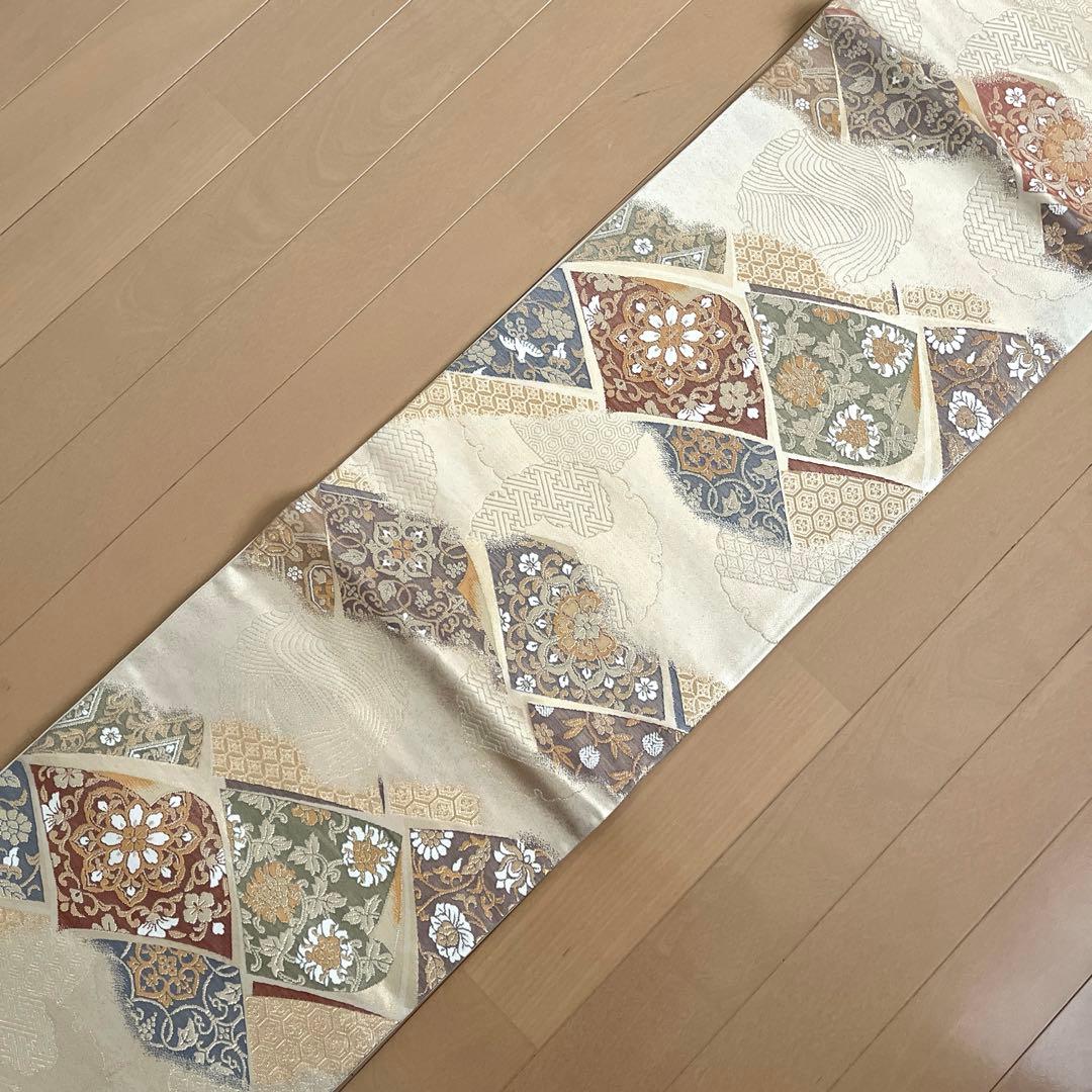 袋帯 三越誂製 正絹 色紙と雪輪 温かみのシャンパンゴールド 上品な煌めき 美品