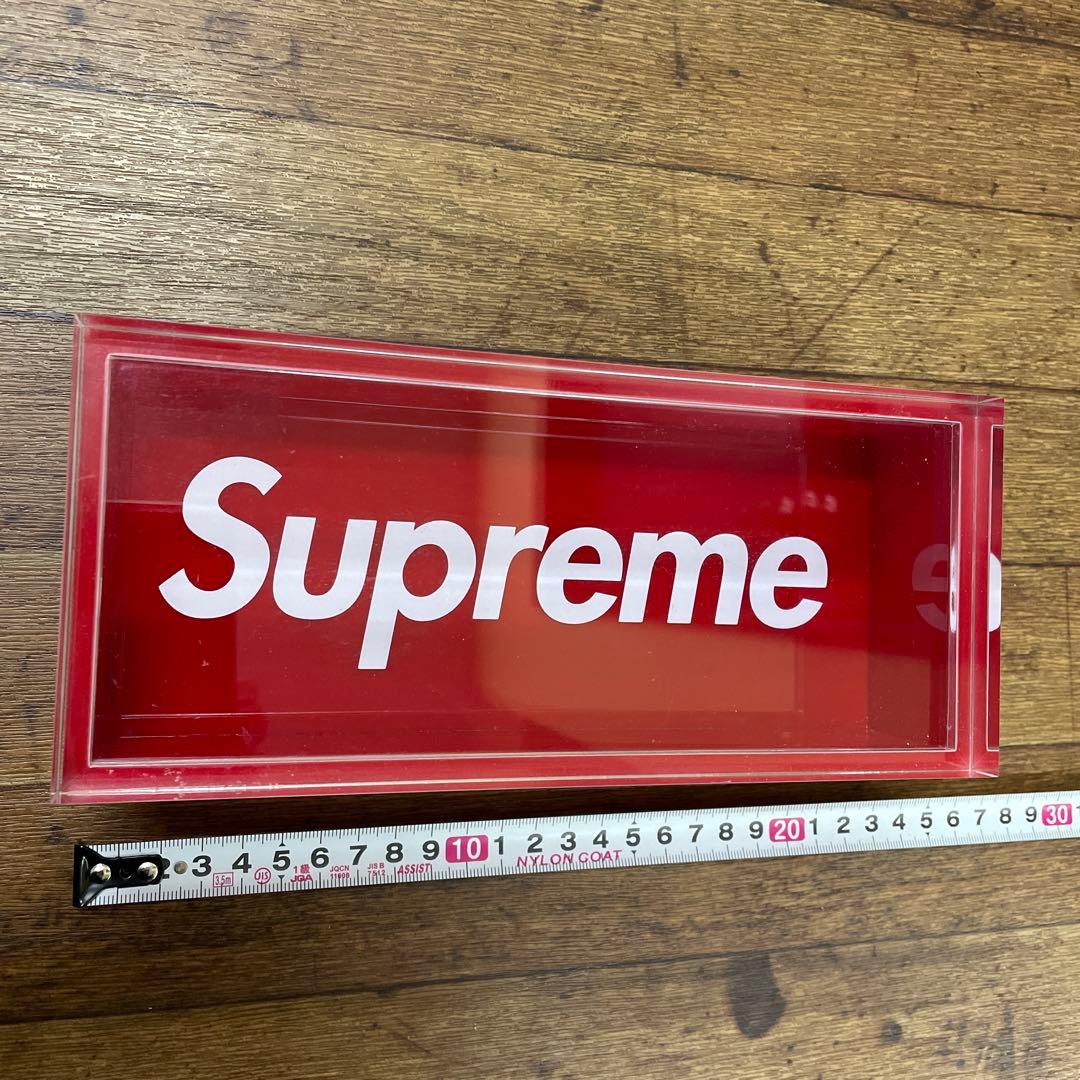 supreme アクリルケース　肉厚