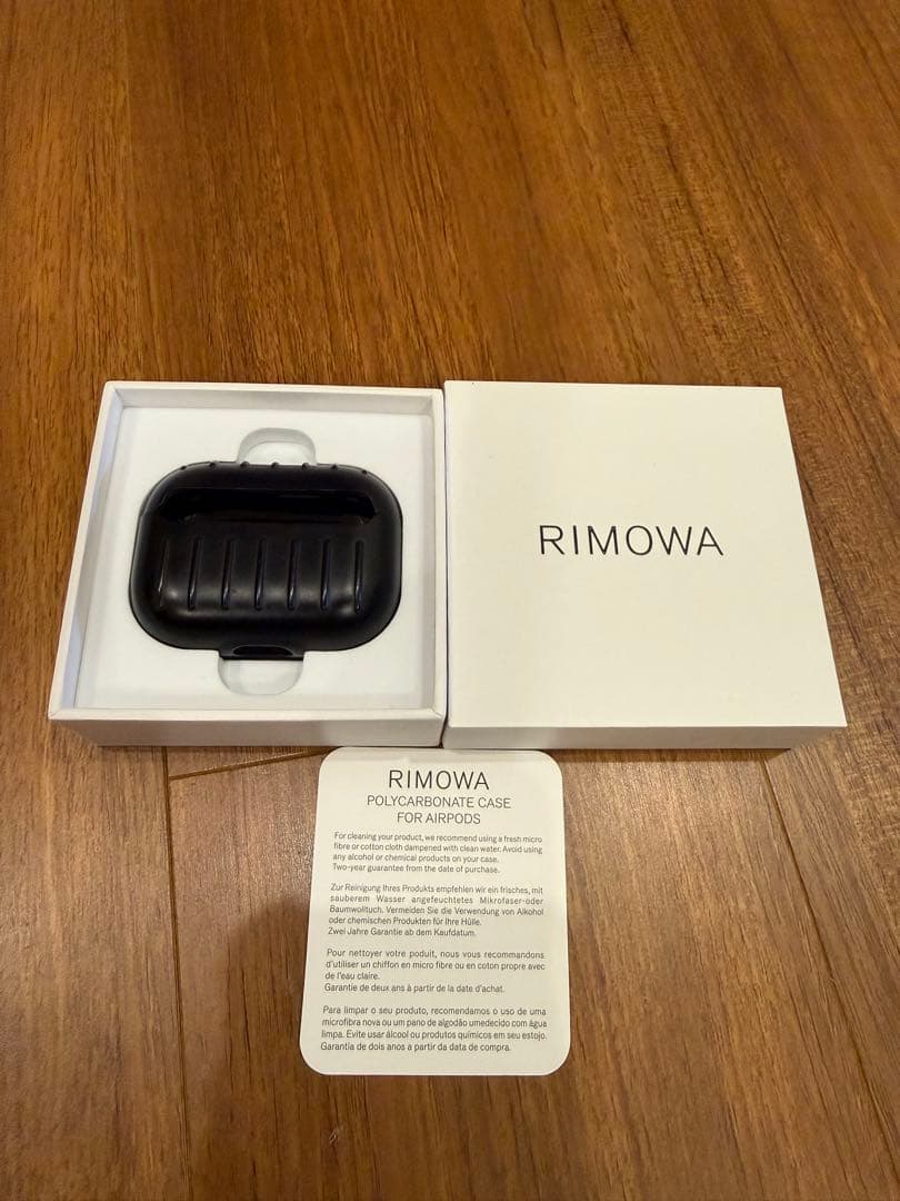 RIMOWA ポリカーボネート AirPodsケース ブラック