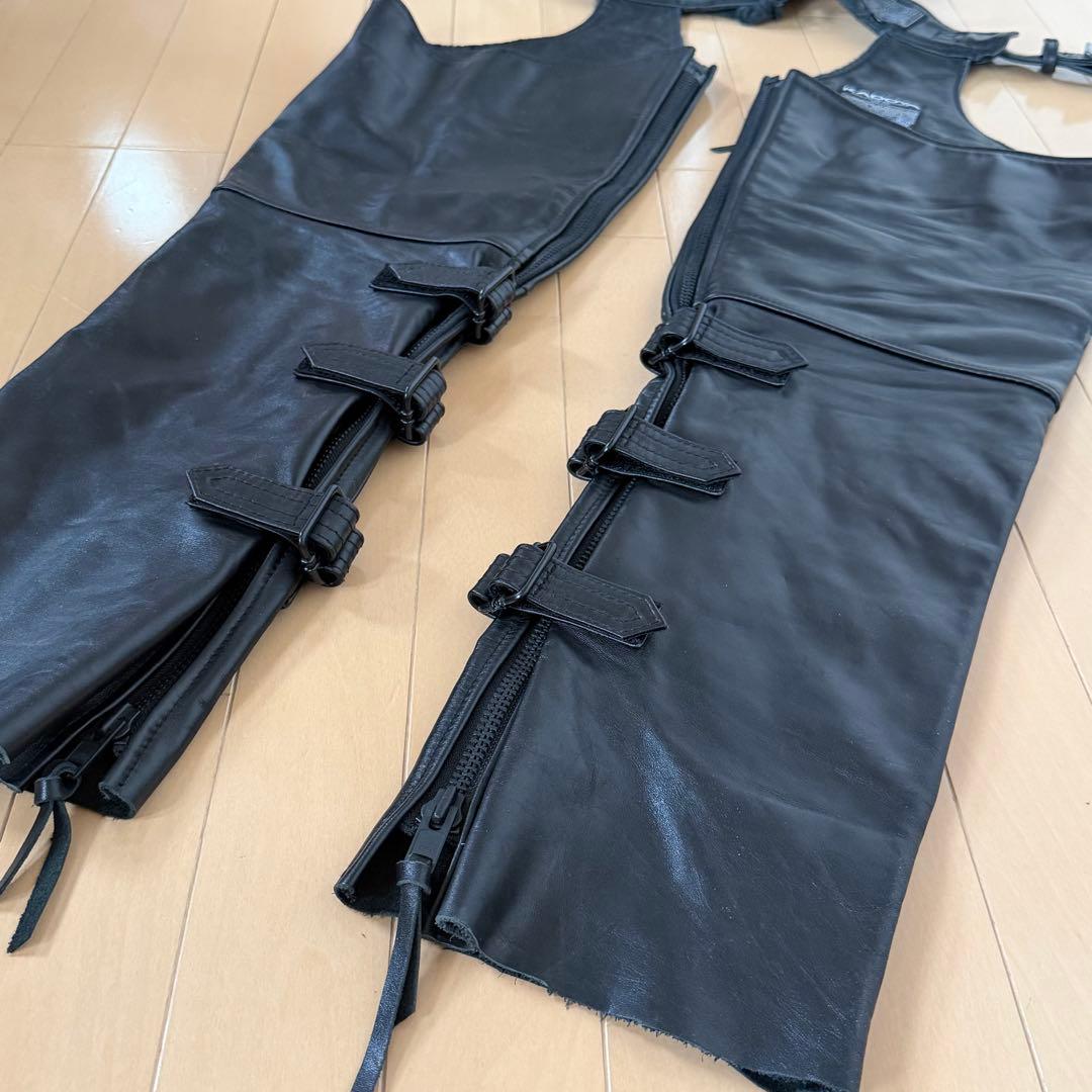 カドヤ KADOYAブラックレザーチャップス キルティング デザイン サイズ23