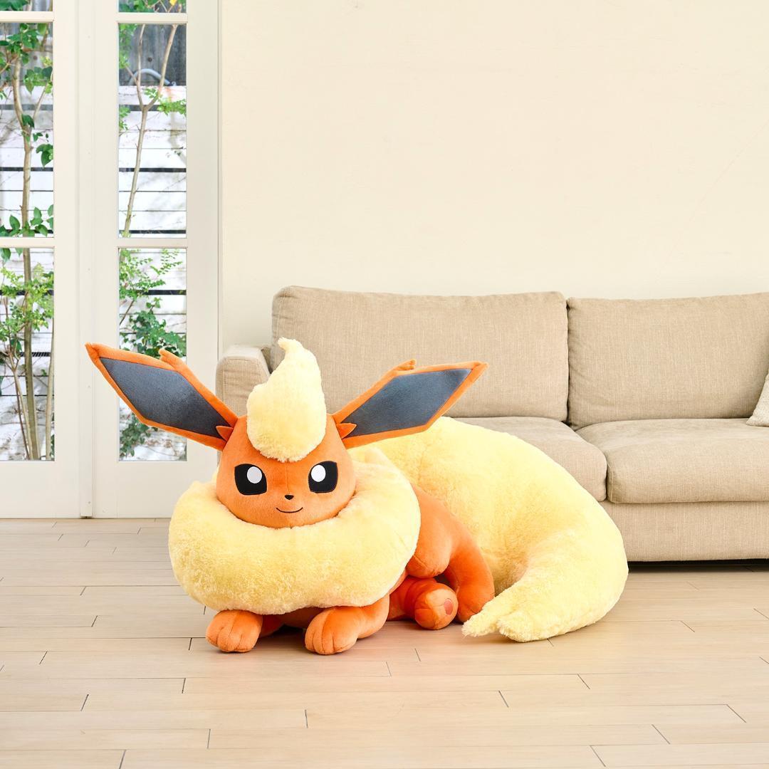 【新品・未使用】 等身大 ぬいぐるみ ブースター 寝そべり