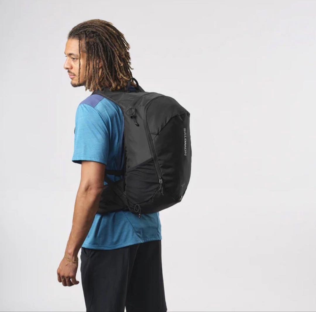 サロモン バックパック・リュックサック TRAILBLAZER 20 ブラック