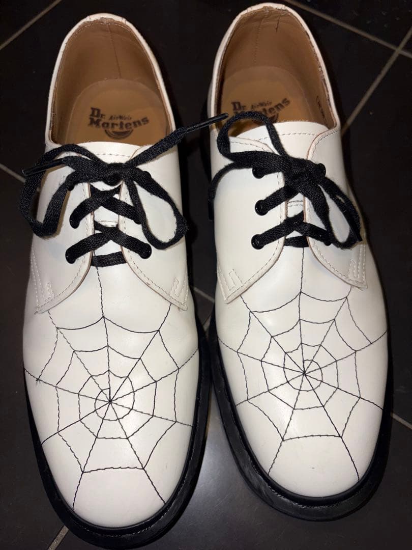 靴 Supreme Dr.Martens Spiderweb 3-Eye White