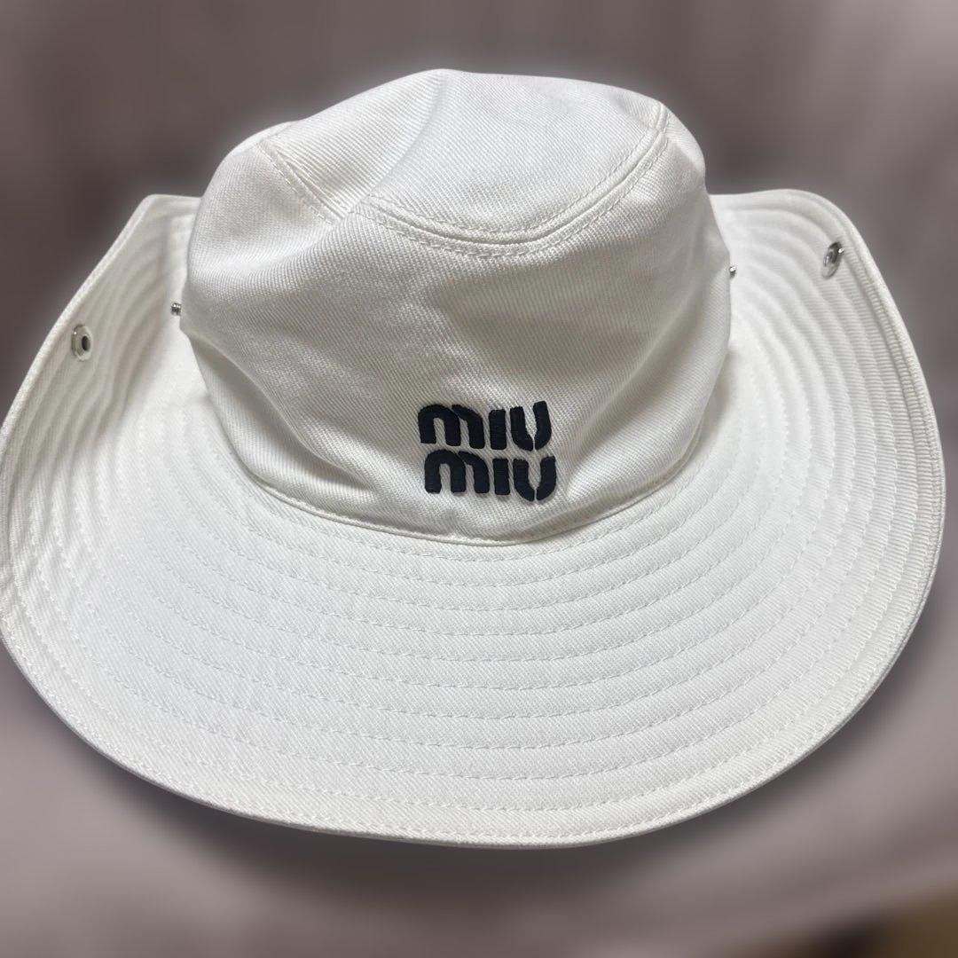 MIU MIU バケットハット ホワイト