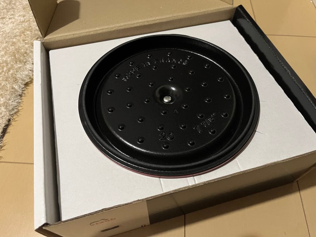 【未使用】STAUB ココット ラウンド チェリー 20cm