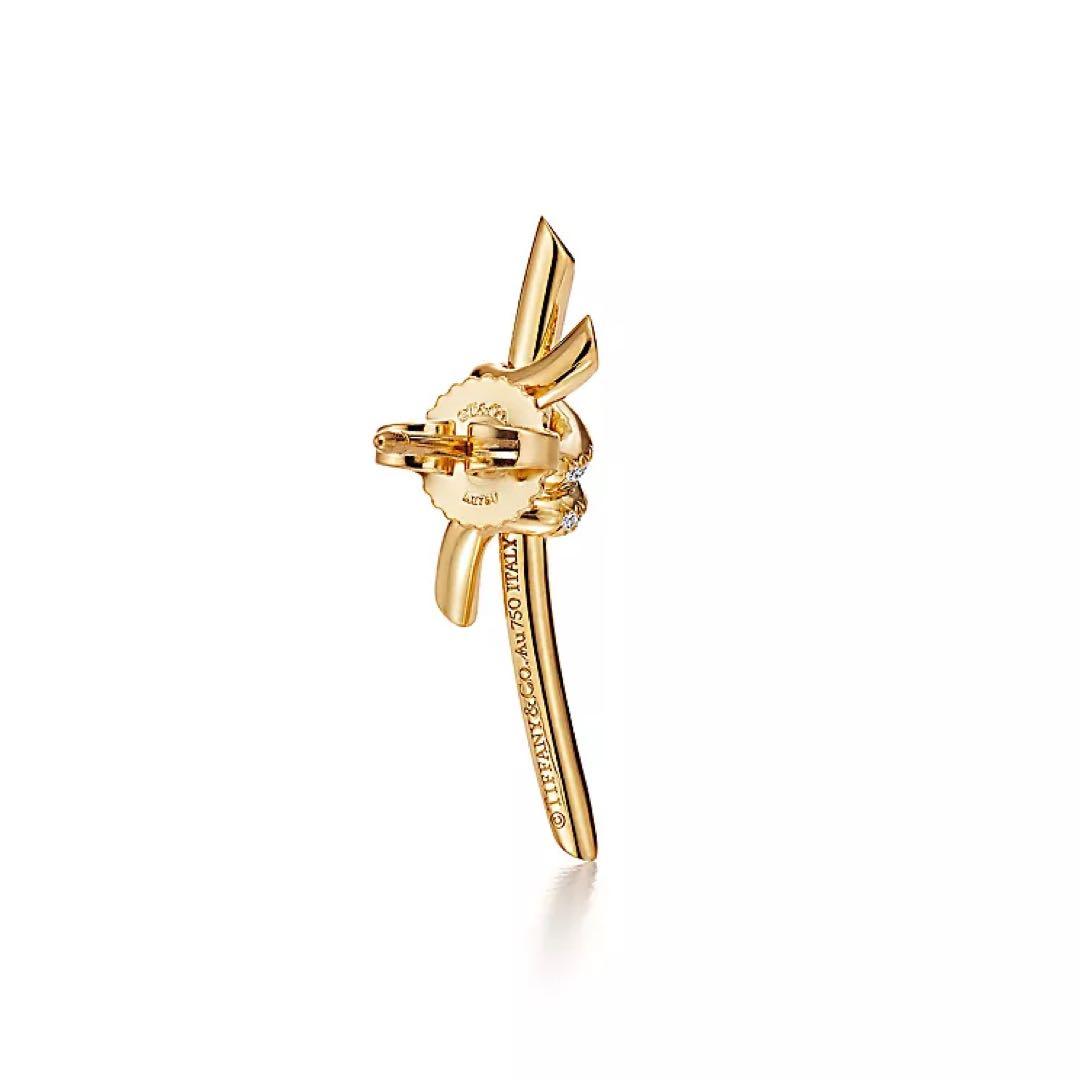 Tiffany(ティファニー) ノット　ピアス　18K イエローゴールド　片方