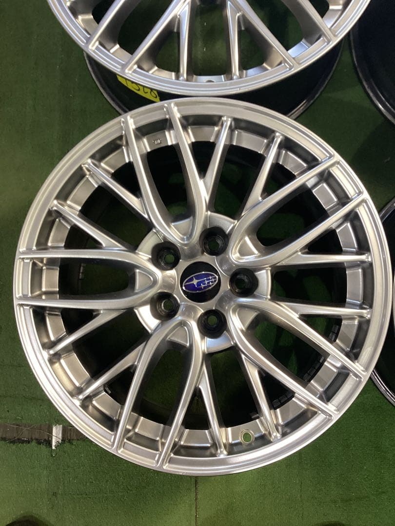 Y328[送料無料]スバル　サイズ　18x8.5J ＋55