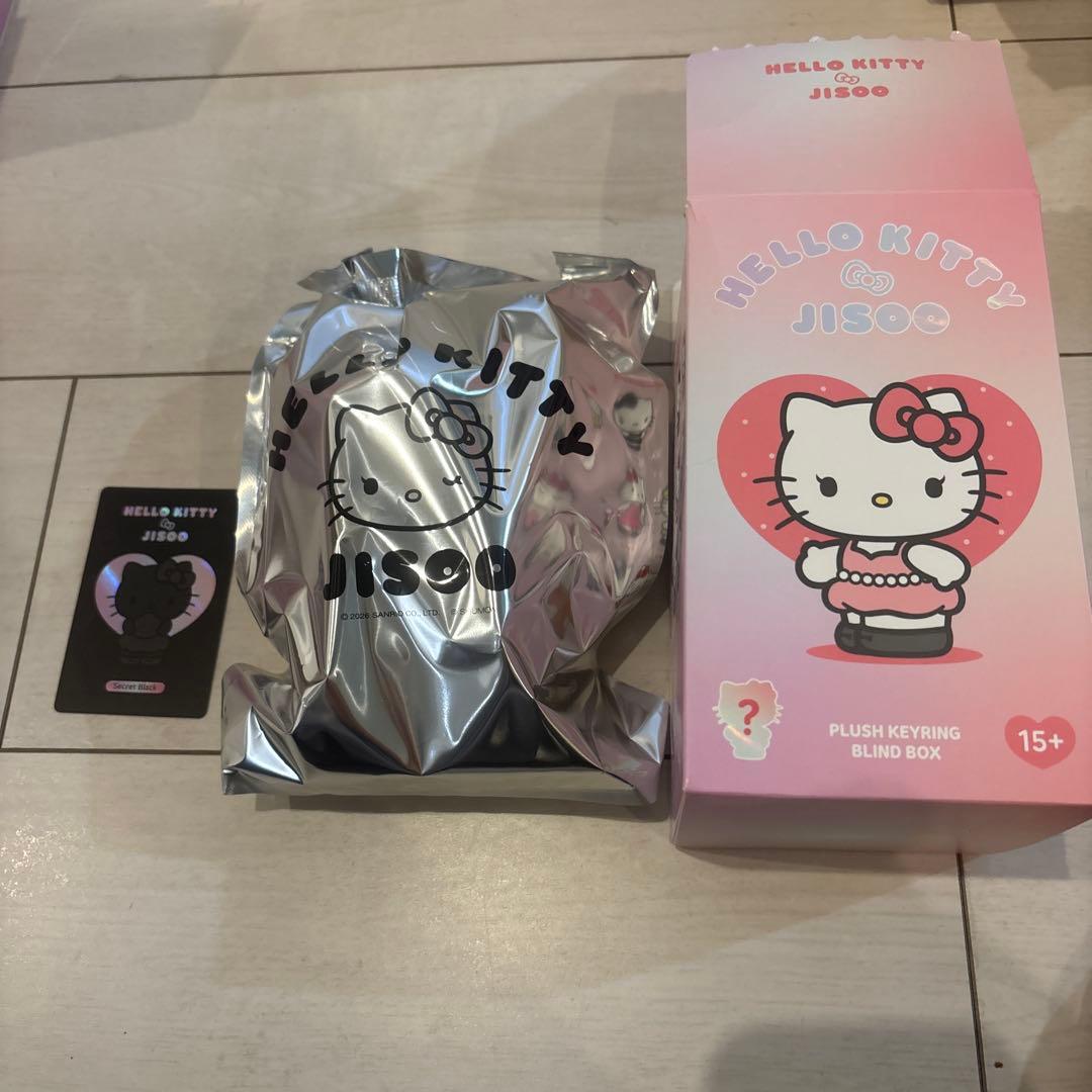 BLACKPINK JISOO ジス ハローキティ コラボ シークレットブラック