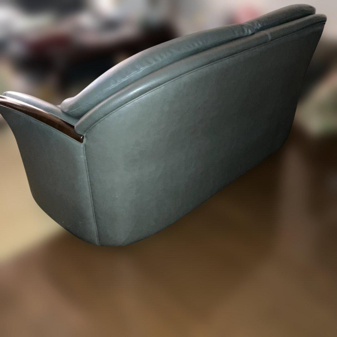 12/25まで　大幅値下げ　美品　2人掛けソファ　ダークグリーン　本革製
