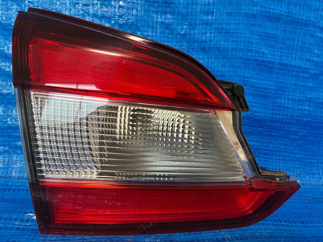 スバル レヴォーグ VM4/VMG 純正加工 LED リアゲートテールランプ