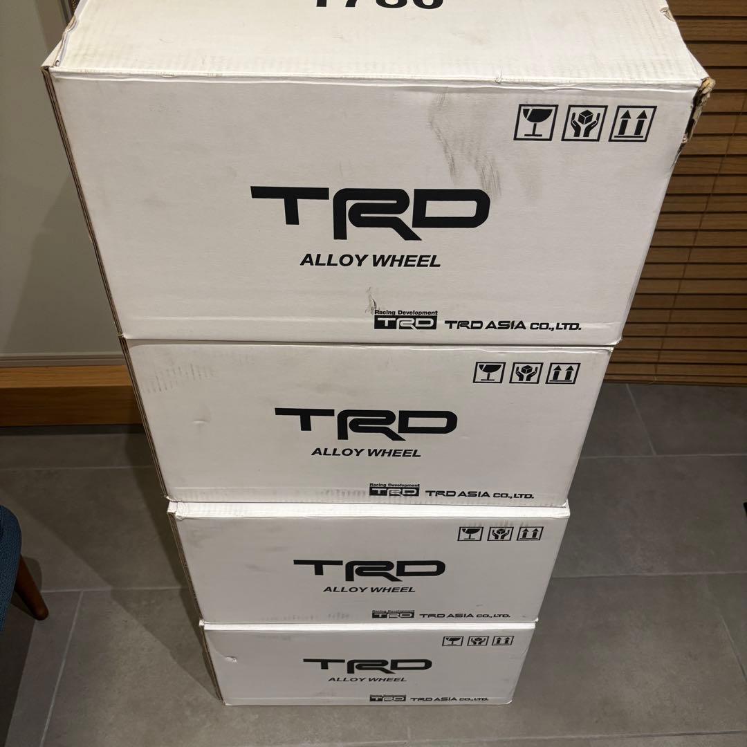 なかやまん　TRD ASIA 17インチ アルミホイール　1本 ①
