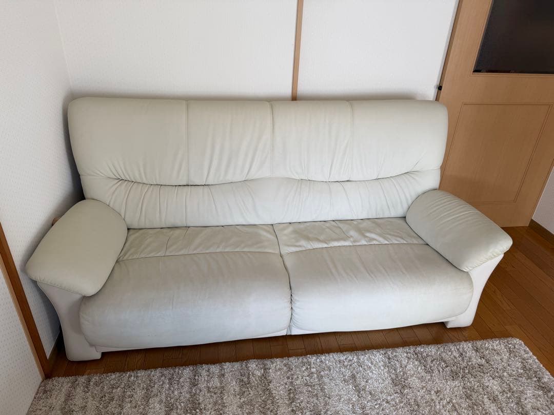 【美品】合皮 白ソファ 3人掛け