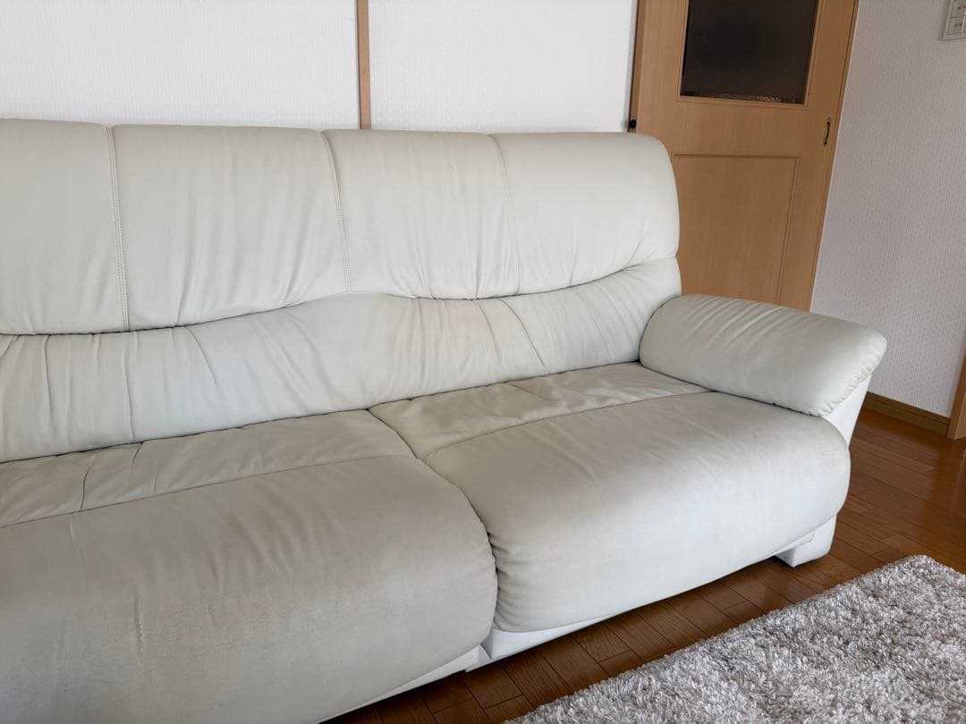 【美品】合皮 白ソファ 3人掛け