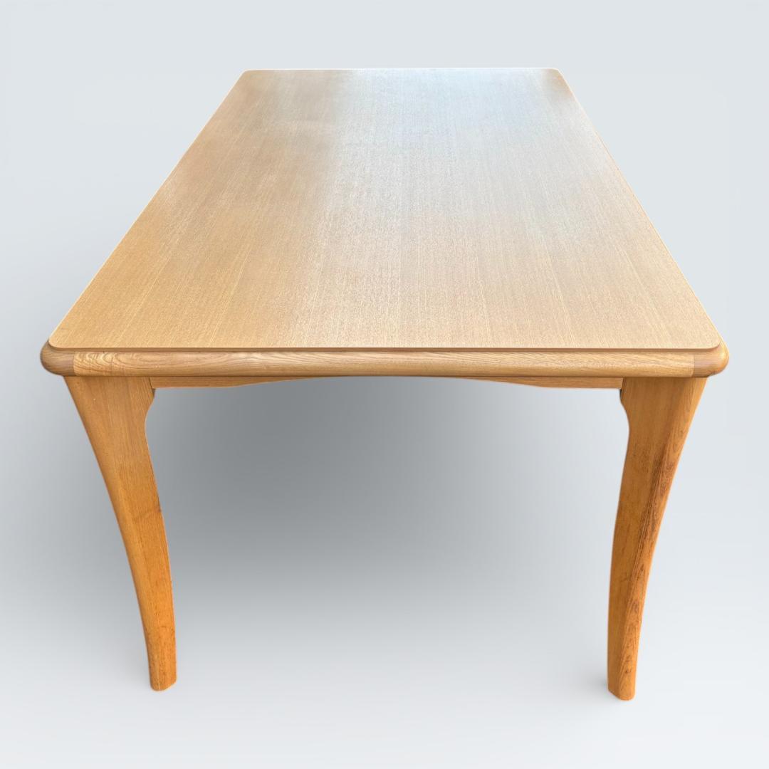 IDC大塚家具 ダイニングテーブル T-325N 天然木 135cm