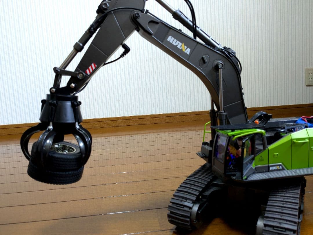 タミヤ　1/14セミトレーラー 超合金 ショベルカー　1593