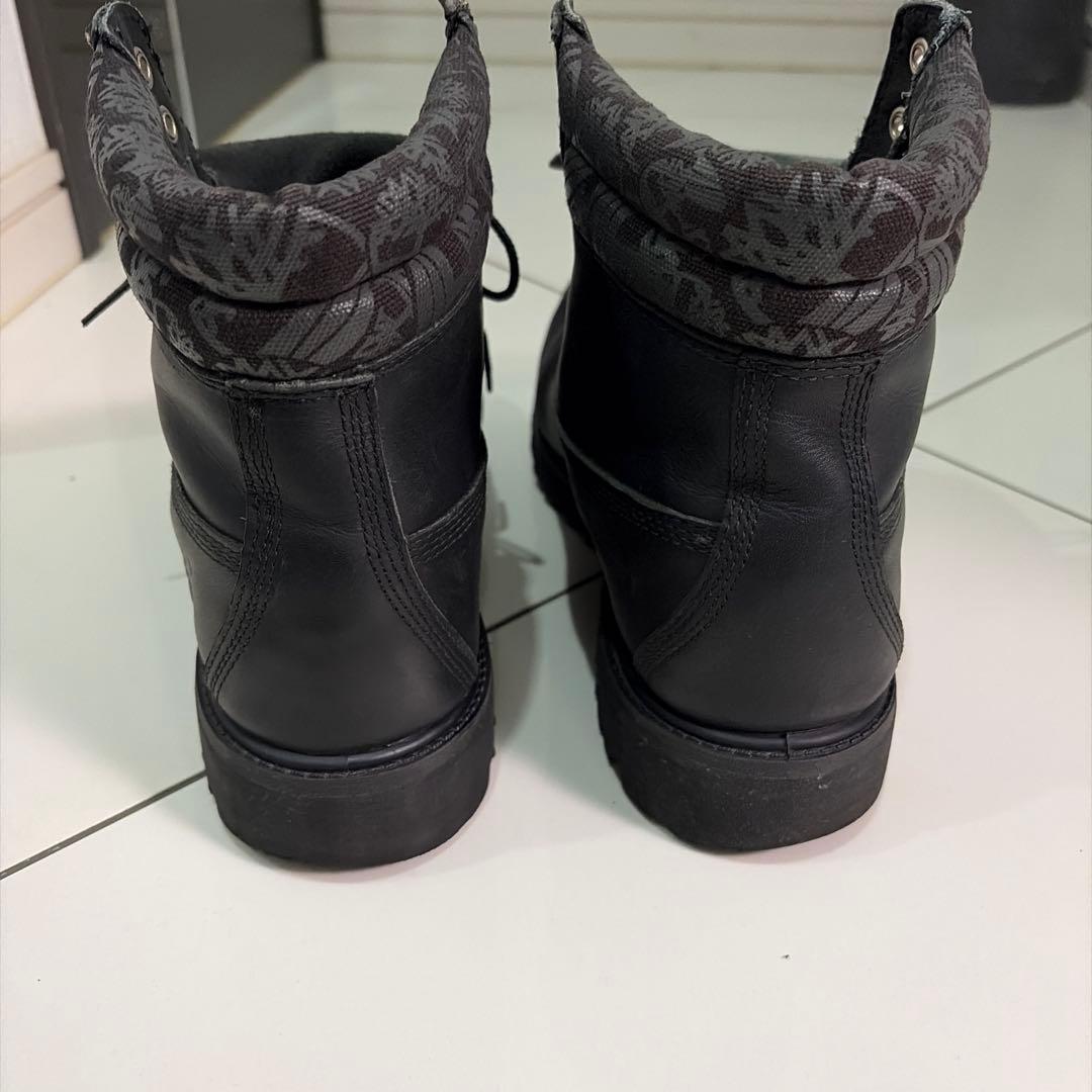 Timberland ブラックレザー ハイカットブーツ