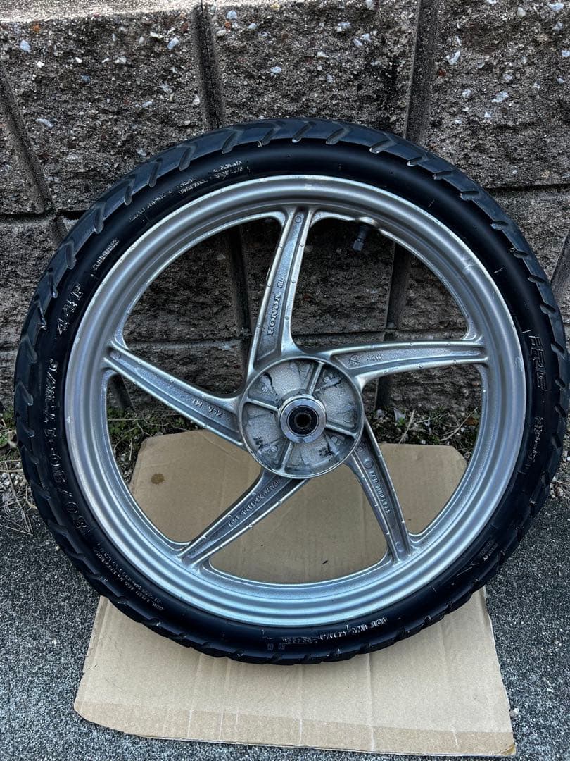 スーパーカブ110 (JA10、JA44) キャストホイール後輪海外ホンダ純正