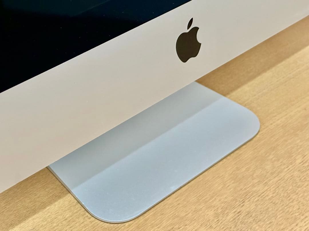 【まりりん】Apple iMac Retina 4K MRT42J/A