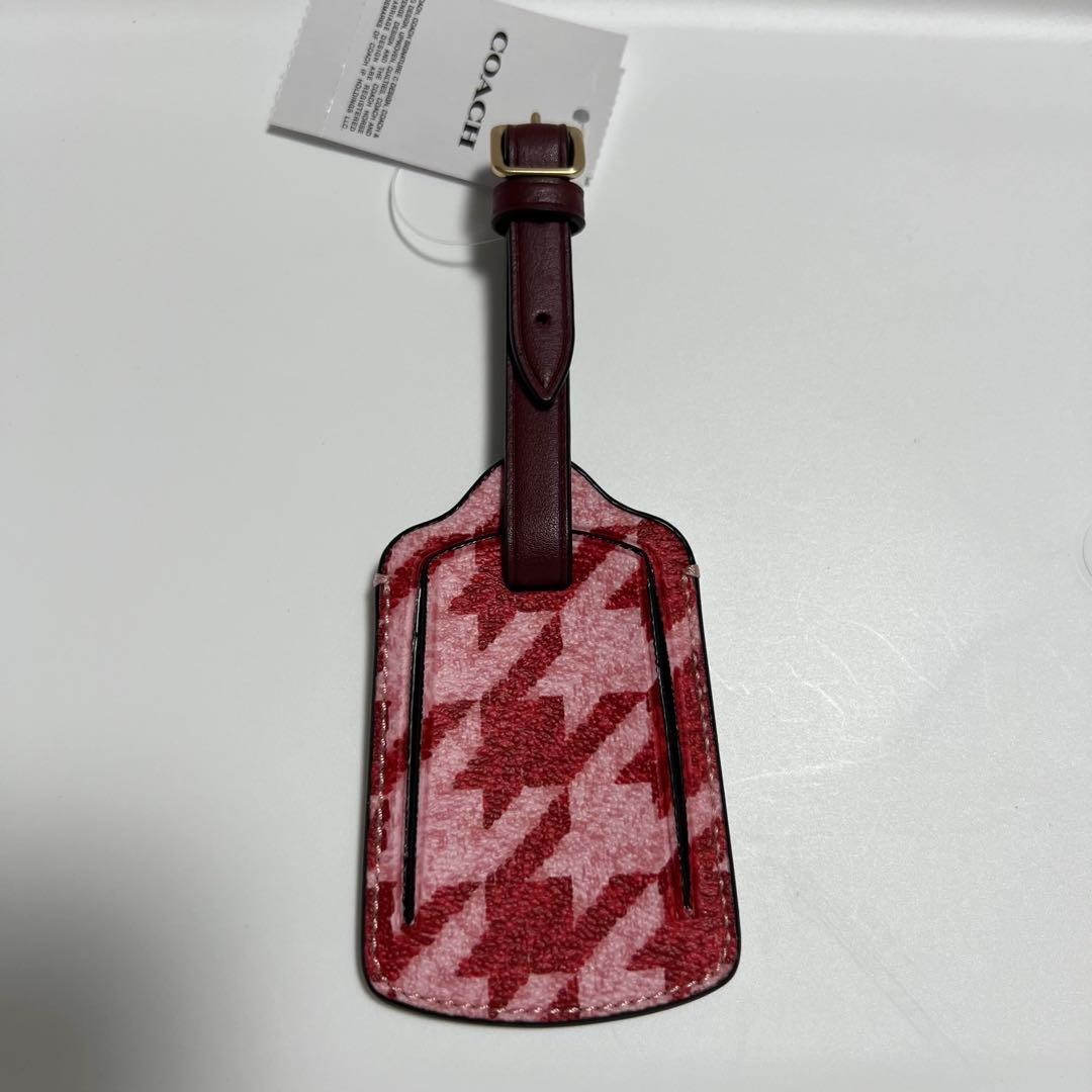 ☆新品☆ Coach ラゲッジタグ 千鳥格子柄 荷物タグ ピンク レッド