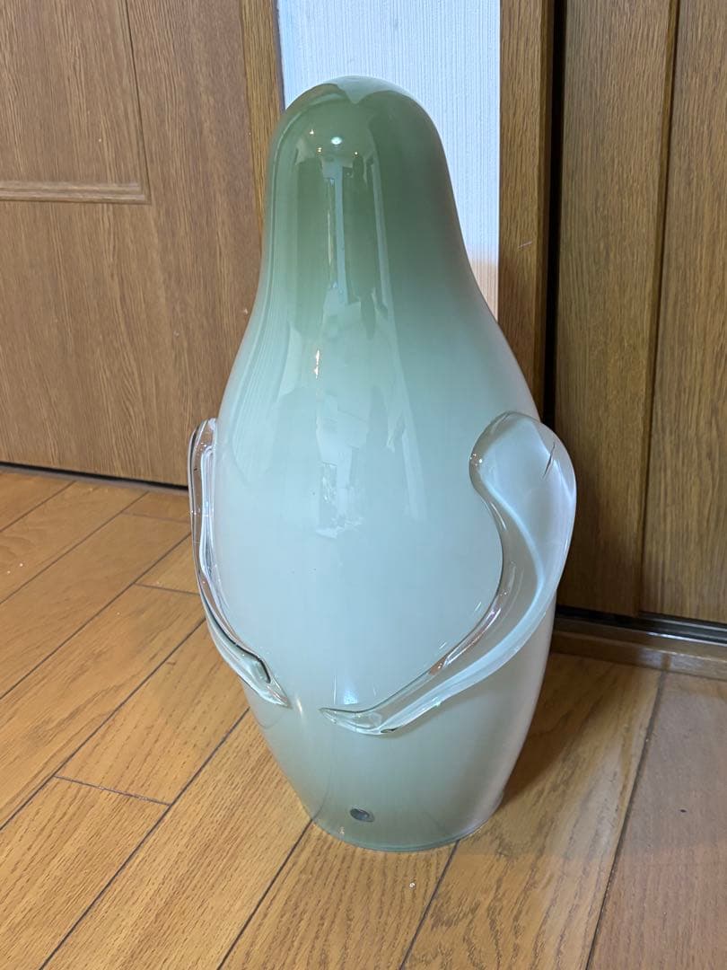 ヤマギワ 岩津ガラス ペンギン 大きなガラスのフロアスタンド　硝子細工