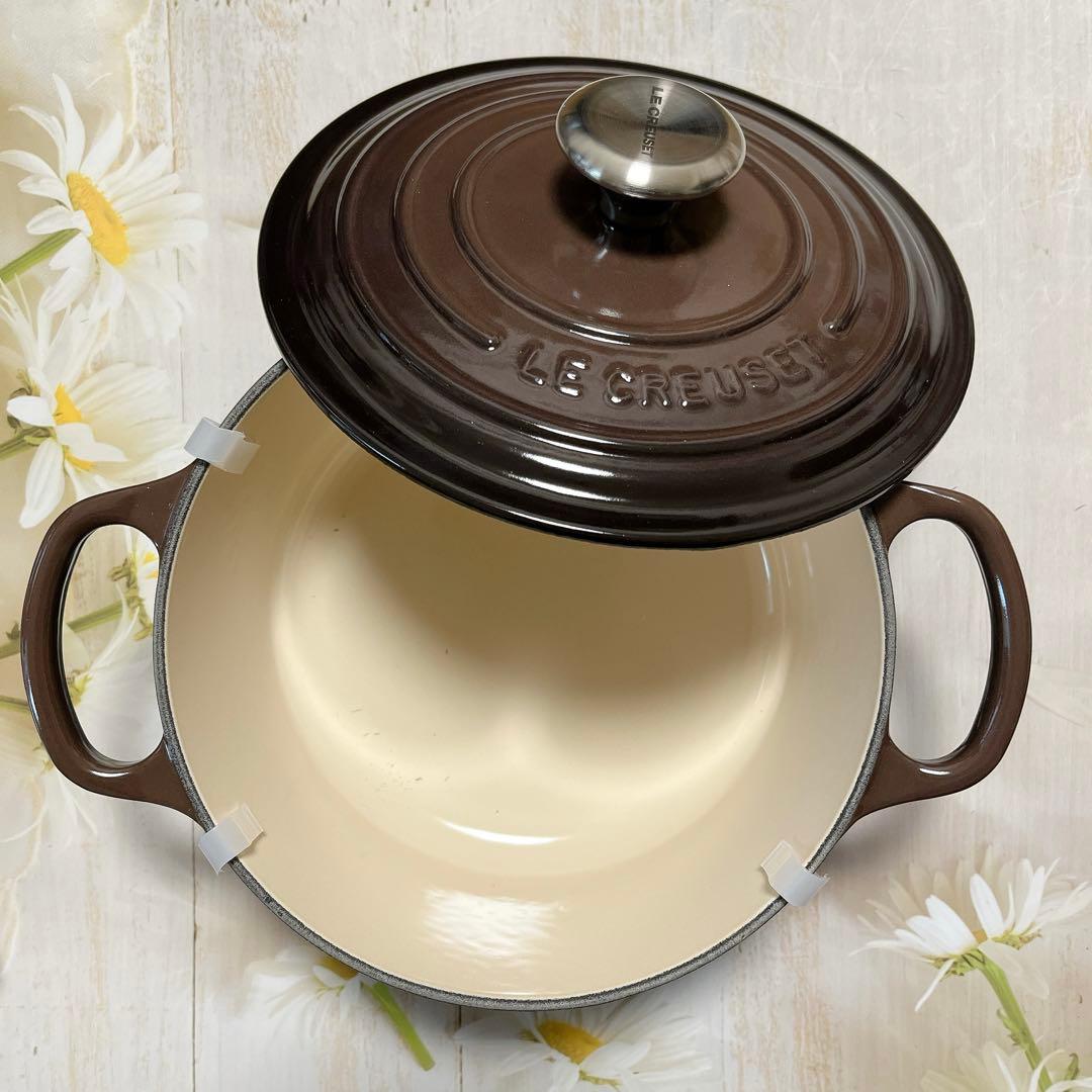 ♡ルクルーゼ　ココットロンド ガナッシュ　18cm チョコレート 茶色　新品