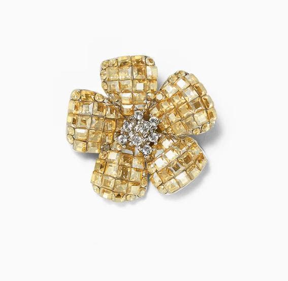 美品★FOXEY定番のロングセラー ブローチ \"FLEUR\"　シャンパン