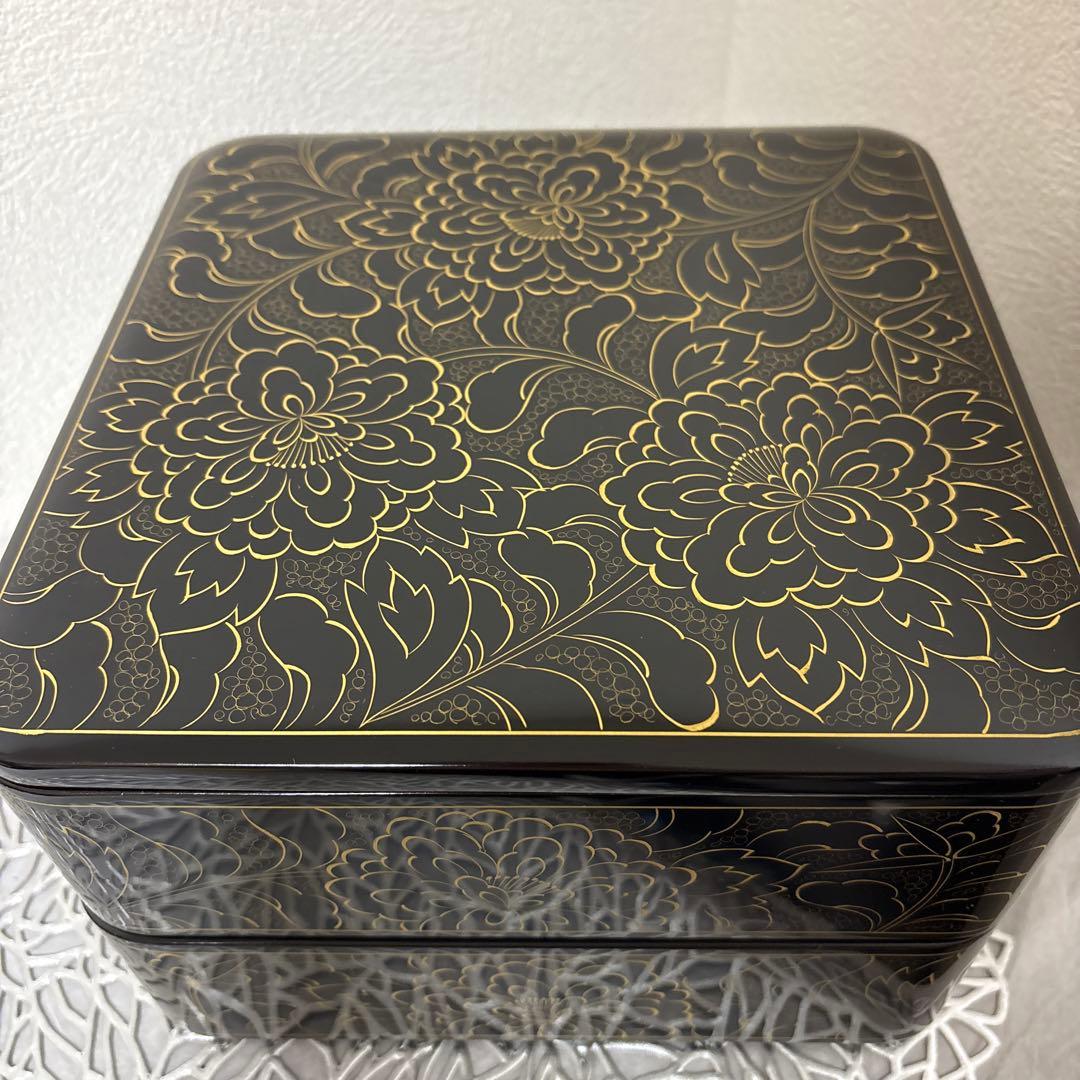 ⭐️輪島塗　布着堅地漆器 二段重箱 漆黒金花模様