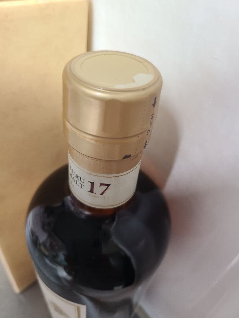 竹鶴 17年 箱付　※土日限定価格※　　箱に少しスレあり